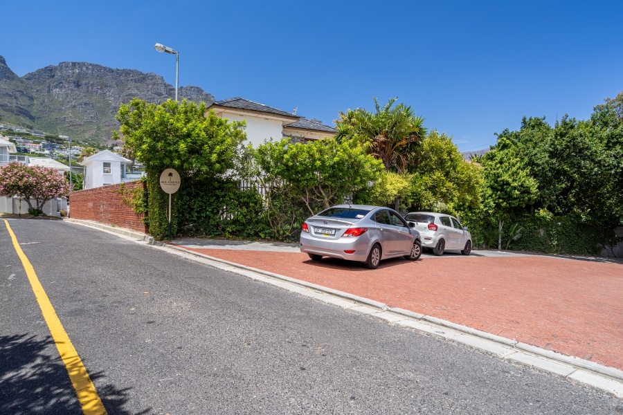 3 Bedroom Property for Sale in Camps Bay Western Cape